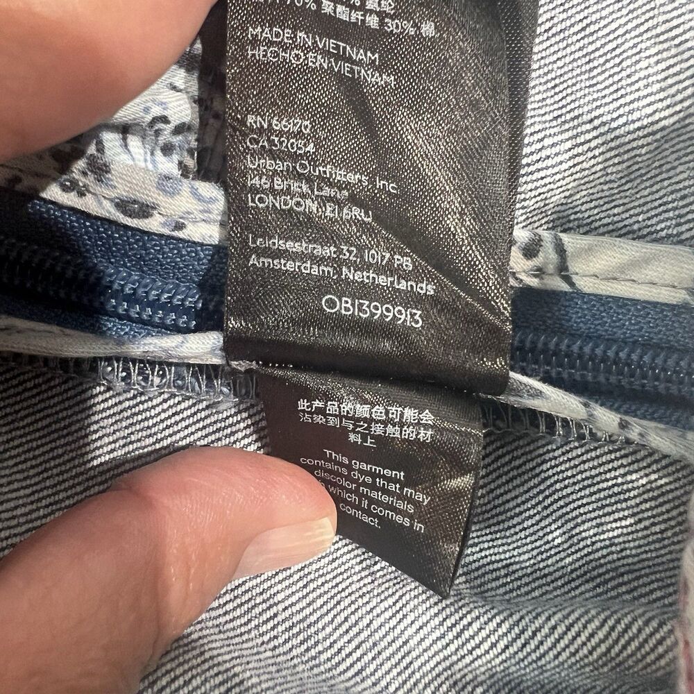 Anthropologie Pilcro Denim Tank Top Womens Size 6 Blue Cropped Smocked Festival - Picture 15 of 15